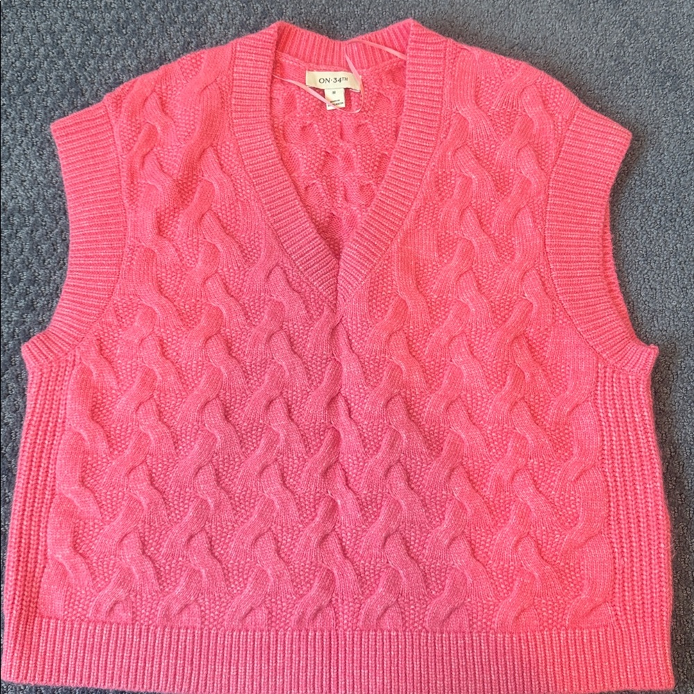 On 34th V-Neck Sweater Vest in Cream